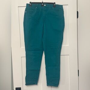 Crown & Ivy Women’s High Rise Skinny Pants